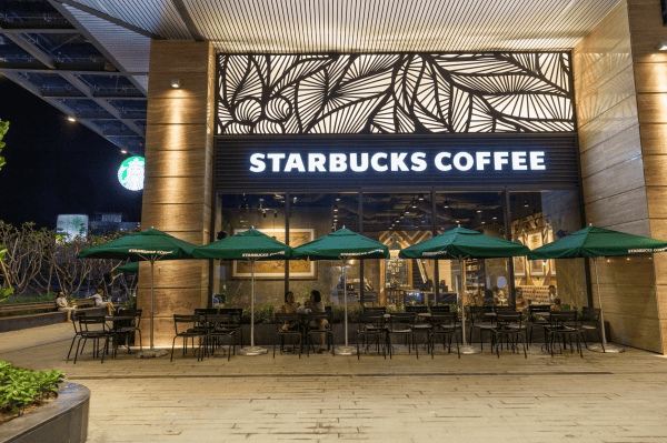 스타벅스, 베트남 진출 10년째 올해 100개 매장 목표