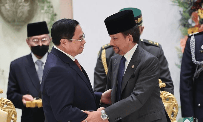 베트남 총리, 브루나이 국왕과 회담…”디지털경제 구현 공조”