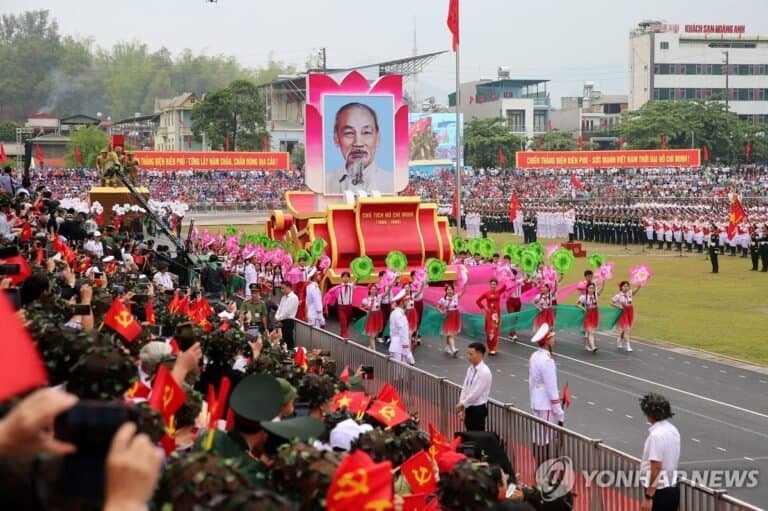 디엔비엔푸 승전 70주년 기념식….프랑스 장관 첫 참석