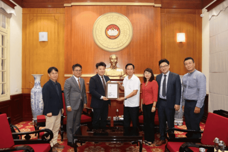 베트남한인교회협의회, 태풍 ‘야기’ 피해 구제금 전달