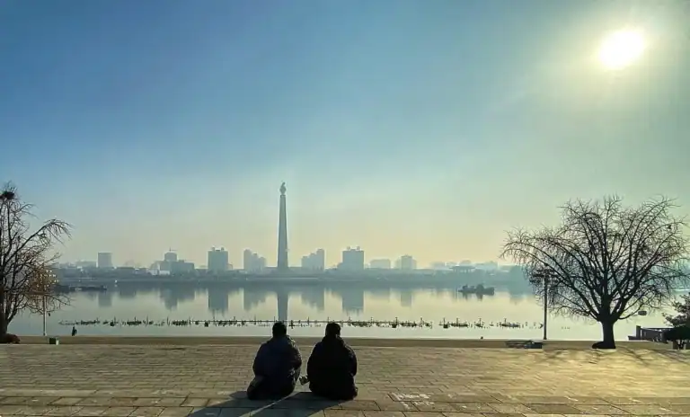 “인적 드문 거리, 군인 가이드”… 베트남인이 본 북한의 모습