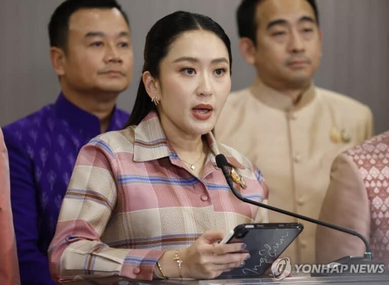 ‘자국군 험담 통화 유출’ 태국 패통탄 총리 불신임 위기