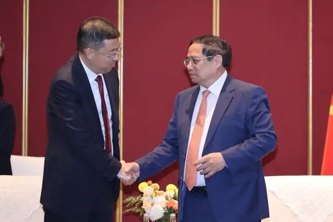 총리, 중국은행에 국제금융센터 참여 제안