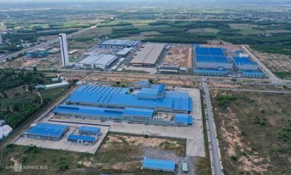 산업용창고 임대료 6년 새 70% ‘쑥’…아시아 최고 수준