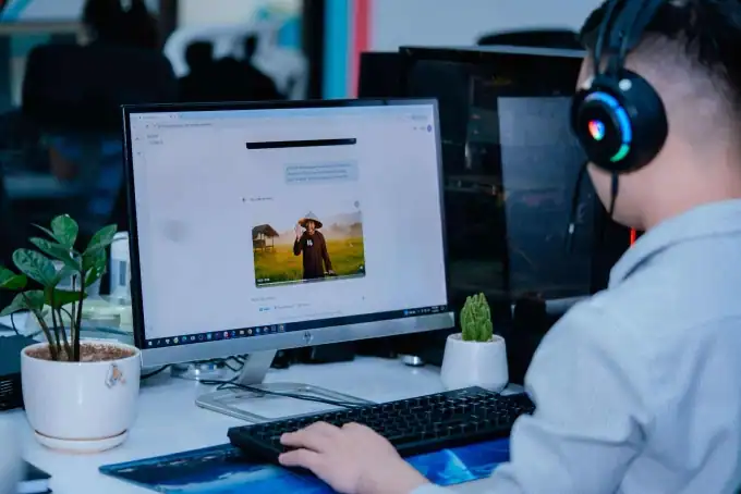 베트남 크리에이터들, AI로 ‘얼굴 없는 영상’ 만들어 월 수천달러 수익