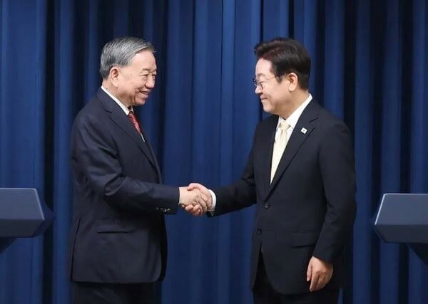 이 대통령-럼 베트남 서기장, 국빈만찬…친교•협력의지 다져