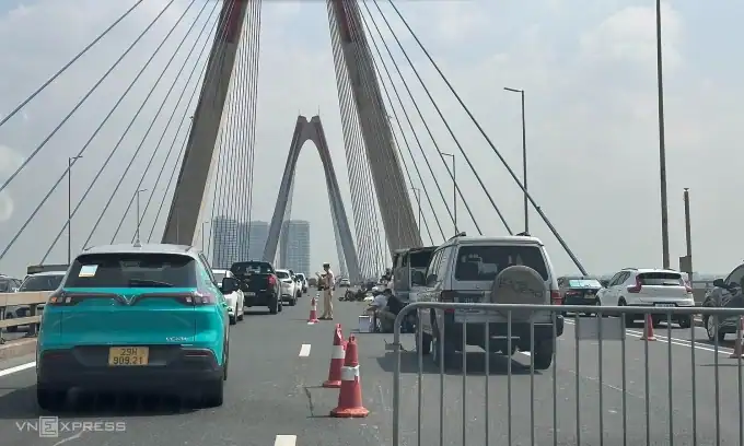 하노이 냣딴대교서 다중추돌…외국인 오토바이 운전자 사망