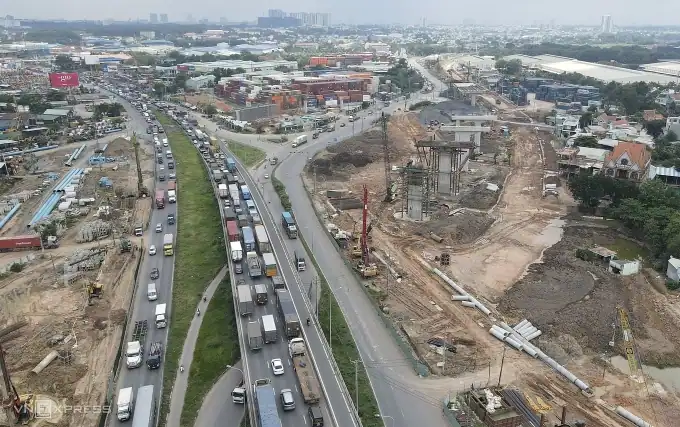 “2026년 롱탄공항 개항 비상!” 호찌민시, 16조4천억원 들여 ‘구원 고속도로’ 건설