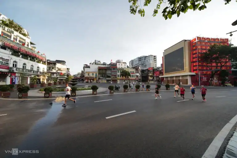 하노이 동끼인응이아툭 광장, ‘상어턱’ 건물 철거 후 재탄생