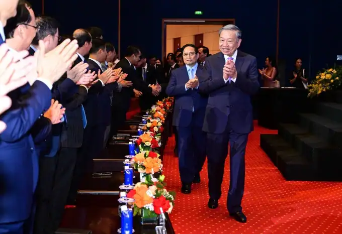 또람 “과학기술로 베트남 앞으로 나아가야”