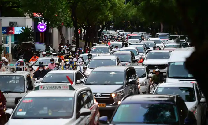 경찰 “도로 차선 폭 줄여 사고·정체 해결하겠다”