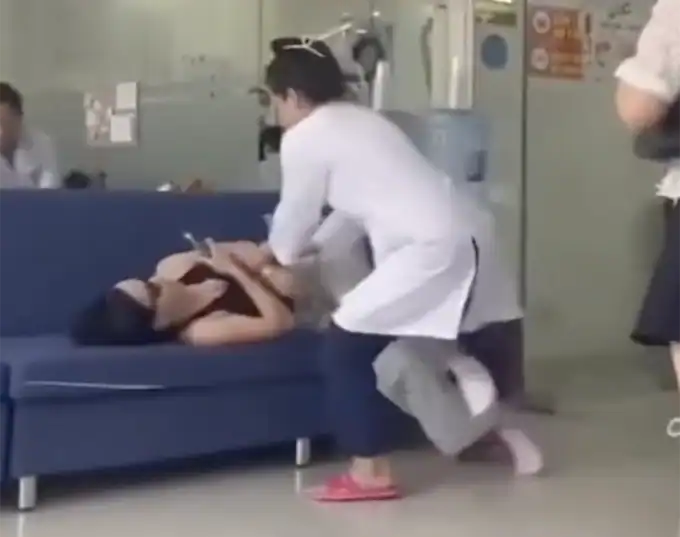 호찌민시 치과의사, 교정 부작용 항의 환자 폭행 혐의