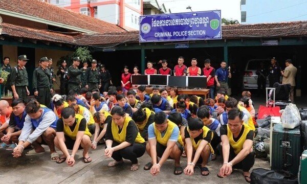 베트남, 캄보디아서 자국민 상대 ‘보이스피싱’ 조직 적발…59명 검거