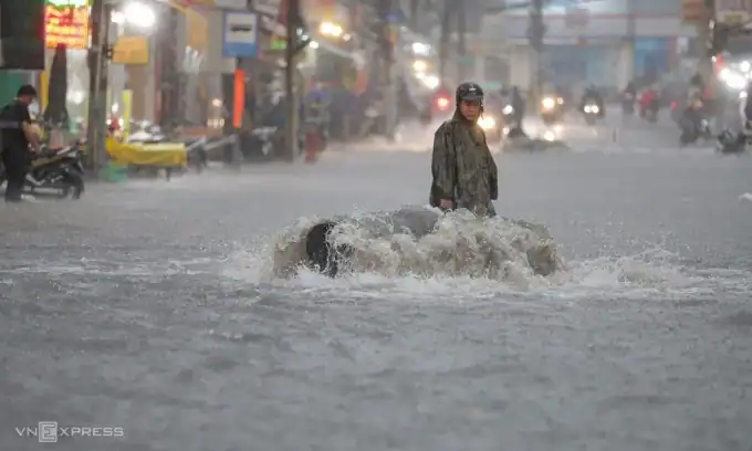 호찌민시, 축구장 지하에 대형 저수지 건설 추진