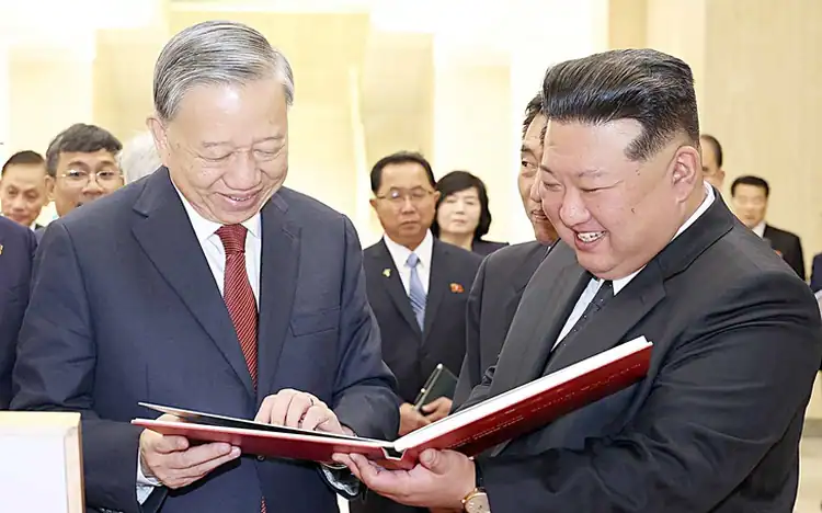 “베트남 당 서기장 방북, 평화 중재자 역할 재확인”