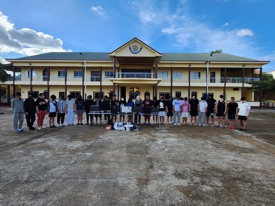 경찰, 캄보디아•베트남 국경 스캠단지 급습…1명 구출, 26명 검거