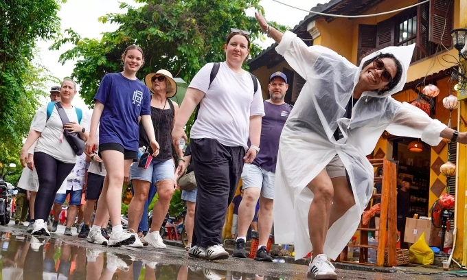 베트남, 아시아 최고 속도 관광지로 급부상…올해 2,500만 명 목표