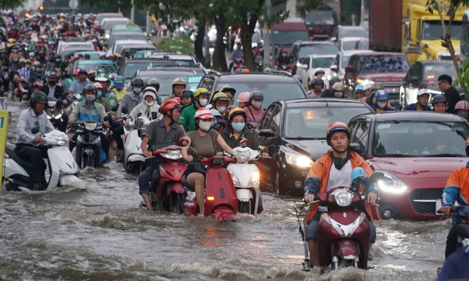 호찌민시, 이번 주 뇌우에 만조 겹쳐…침수 우려