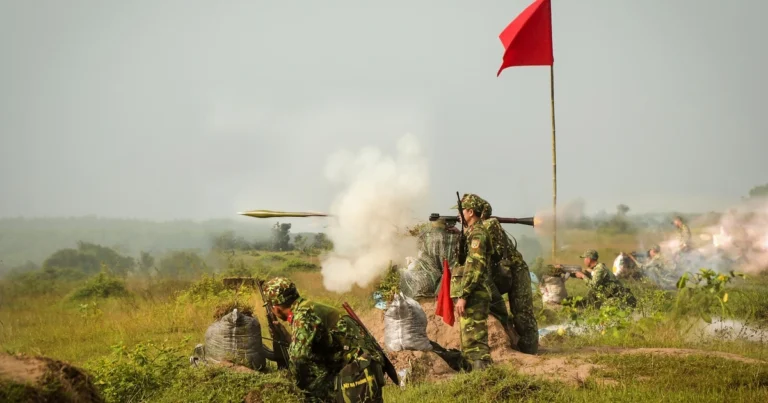 군 전시회, 평화의 수호자 기념