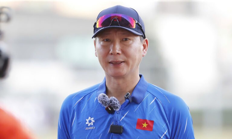 김 감독: ‘말레이시아에 0-4 패배, U22 베트남에게 상처 주었다’