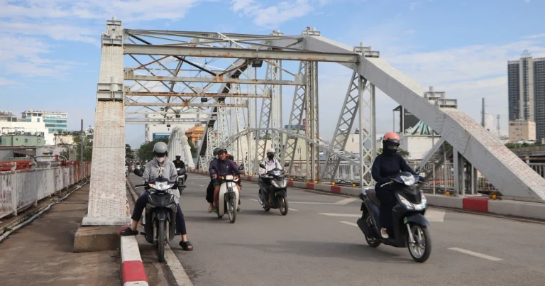 내일부터 탄투언 1교 통행 제한, 호치민 시민 유의