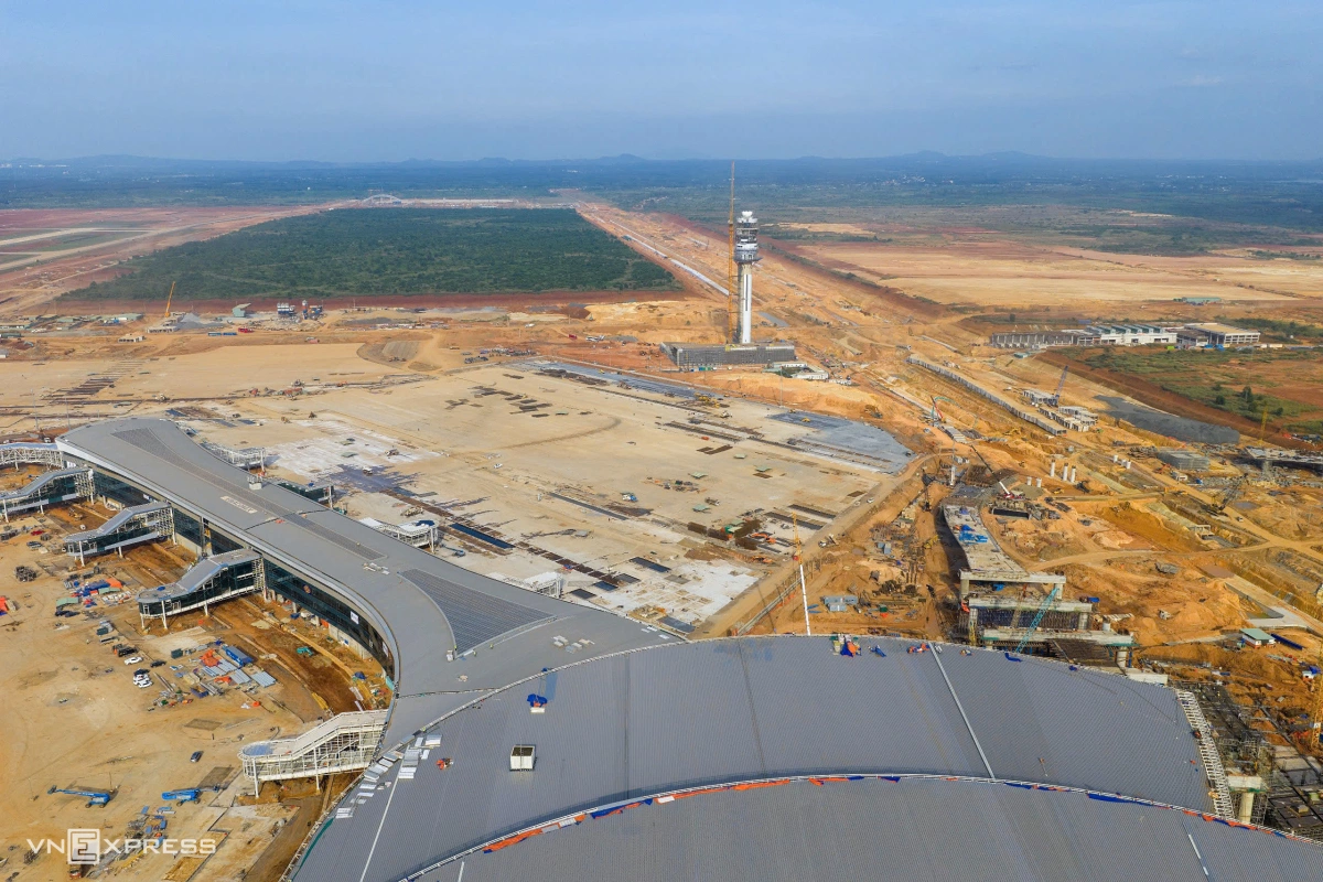 롱탄 공항 여러 하위 항목 공개