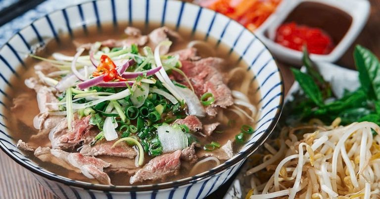 베트남 쌀국수, 세계 100대 맛집에 선정 및 후에 세계 요리 도시로 등재