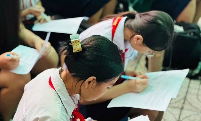 베트남 중학교 교사, 학생 벌금 부과 논란