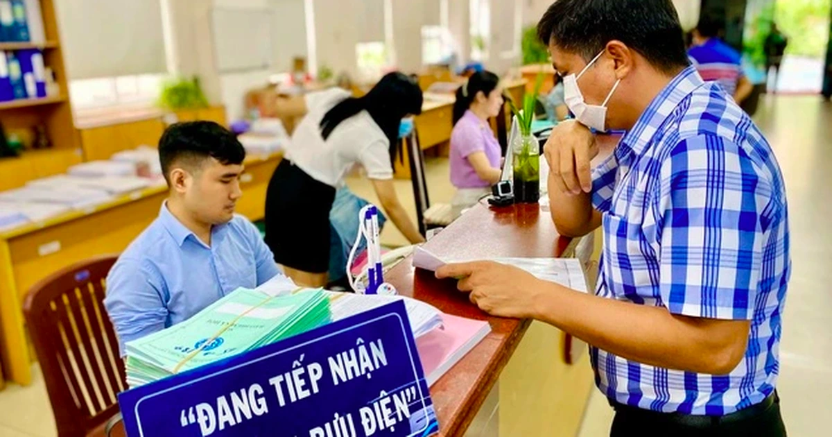 사회保险 의무 가입과 자발적 가입을 동시에 선택할 수 있는 제안