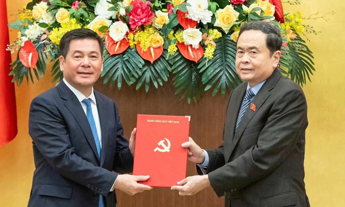 상무부 장관, 국회 당위원회 부서기 임명