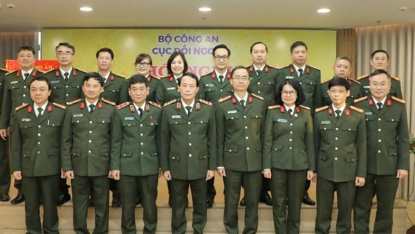 외교 업무와 국가 안보 과업 연계