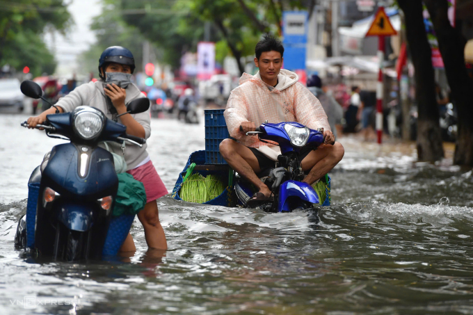 중부 베트남 카인호아주, 폭우로 심각한 홍수 발생