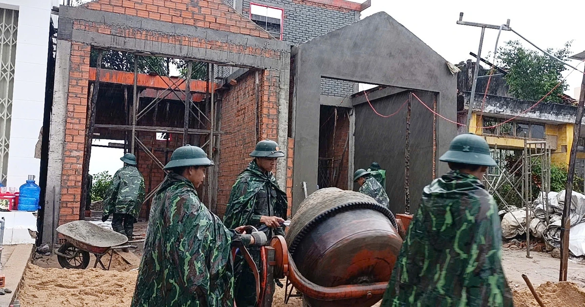 태풍 피해 복구작업 진행 중