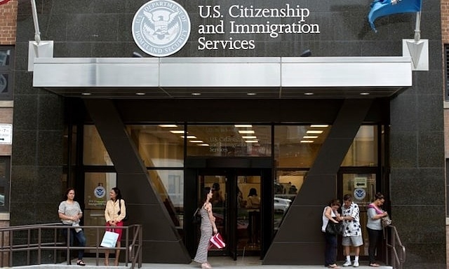 트럼프 행정부, H-1B 비자 신청자에 대한 강화된 심사 지시