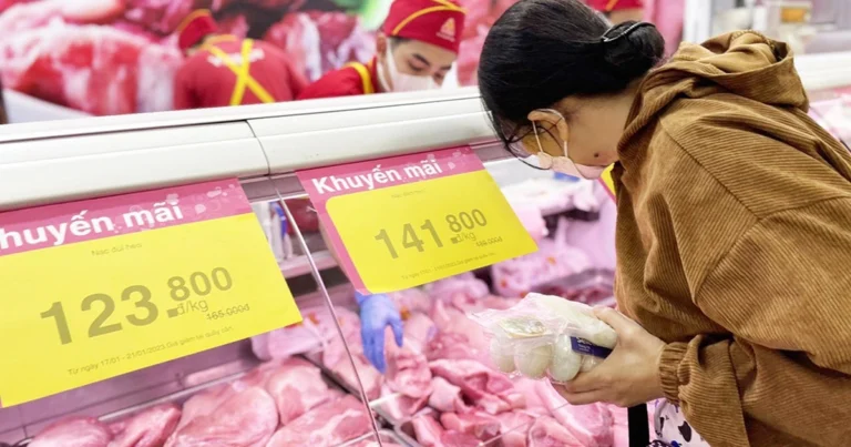 한정된 공급 속에 돼지고기 가격 상승