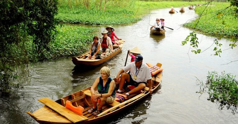 해외 관광객, 베트남 방문 기록 경신에도 관광업체는 수익 감소