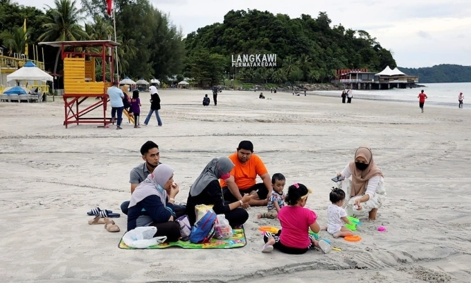 말레이시아 조호르, 55명 쓰레기 투기 적발