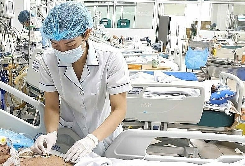 부친, 수두로 인한 폐렴 합병증 발생