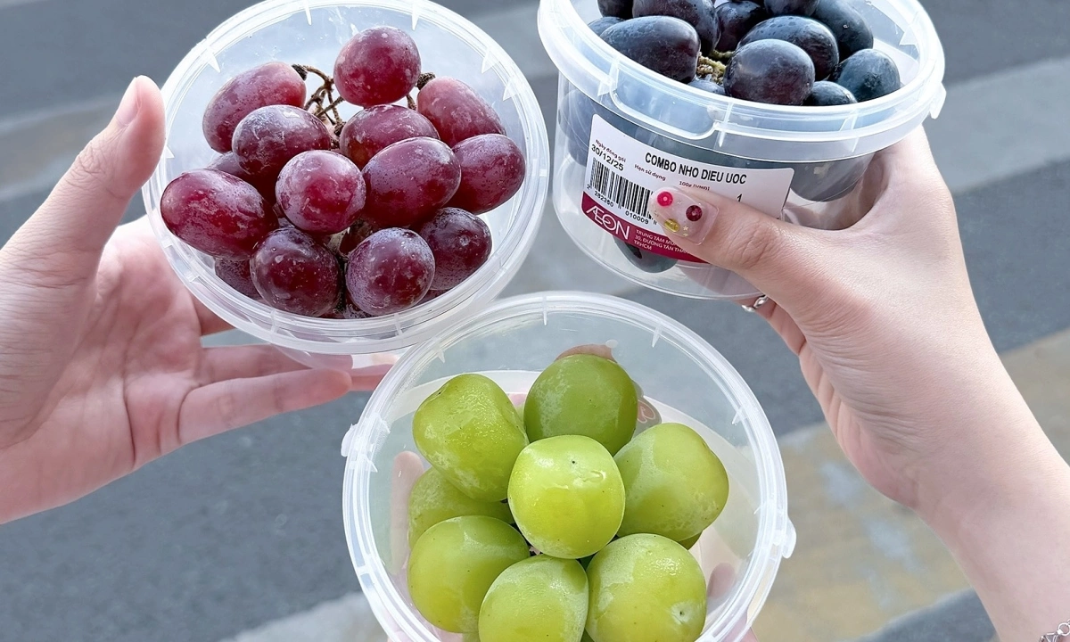 새해 전야 12개의 포도 먹기 풍습 해석