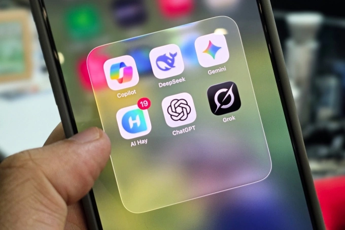 싱가포르인 5명 중 1명, AI 챗봇에 개인 고민 상담