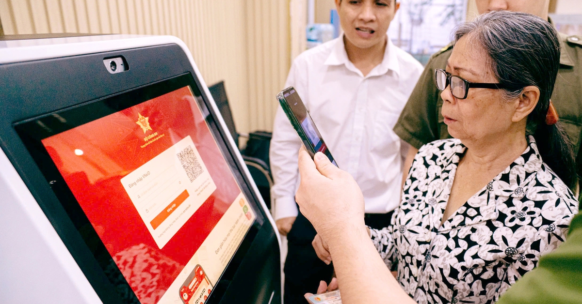 정식 발표: 시민, VNeID 통해 온라인 행정 절차 가능