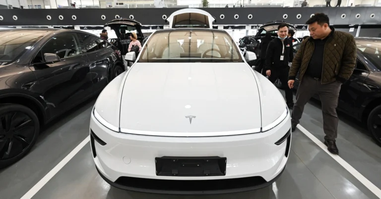 테슬라, 중국 자동차 기업에 1위 자리 내줘