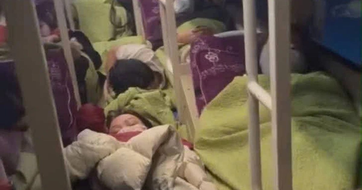 43인승에 60명 '꽉'... 다낭(Da Nang) 경찰, 정원 초과 버스에 1억 2,700만 동 벌금 폭탄