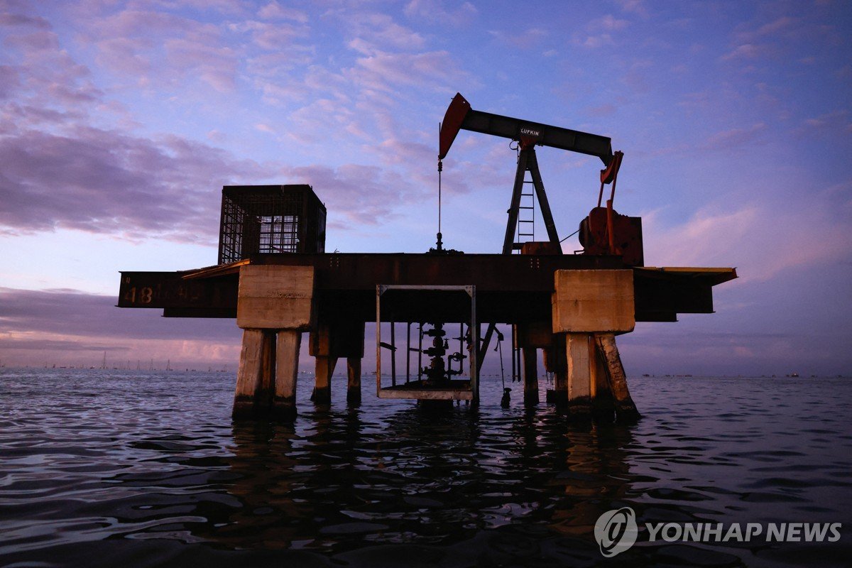 美 '베네수→인도 원유공급으로 러시아 경제 타격' 전략 먹힐까