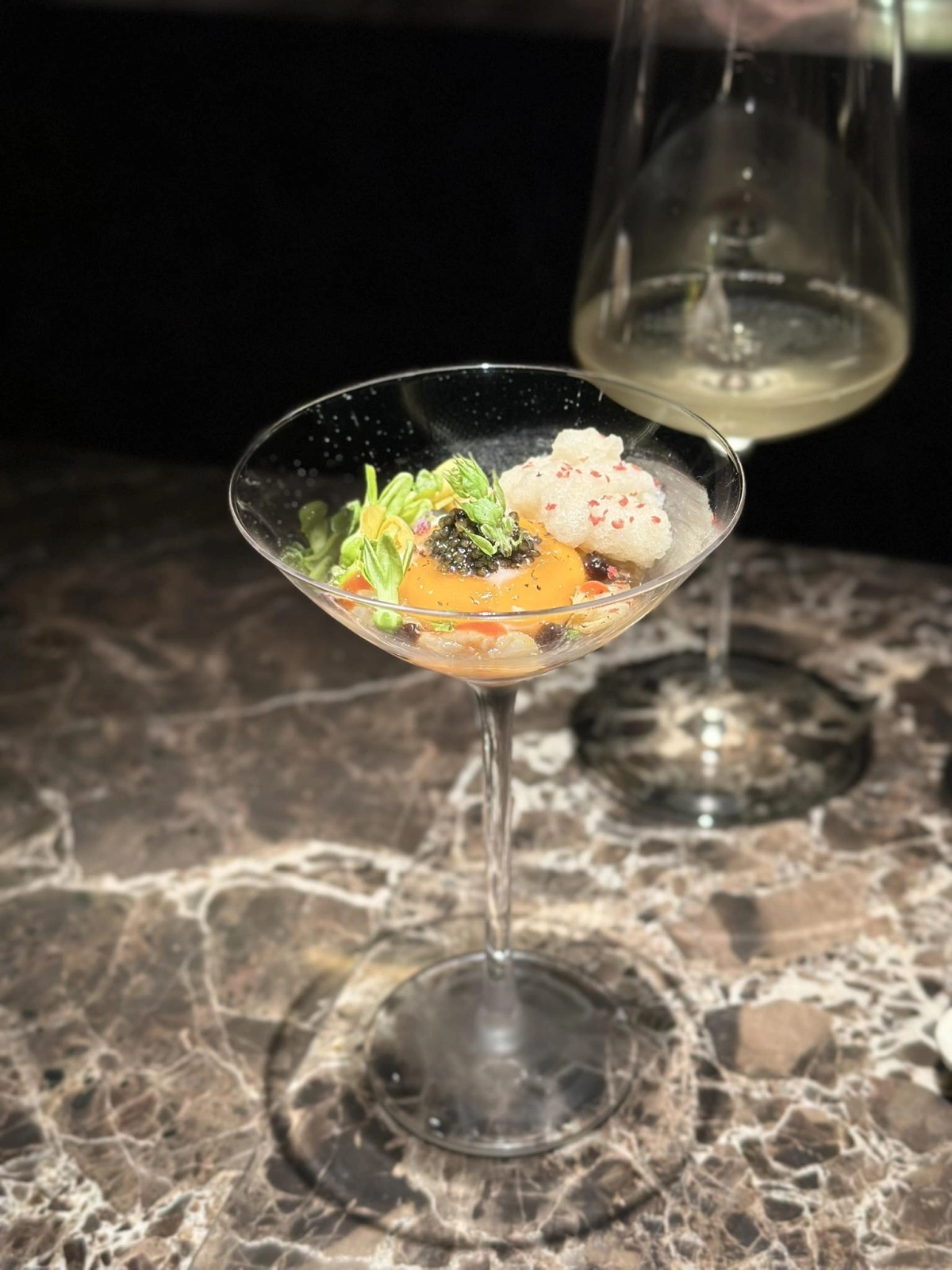 국물이 젤리로 변했다? 미쉐린 스타 셰프가 해체한 베트남 쌀국수의 파격 변신