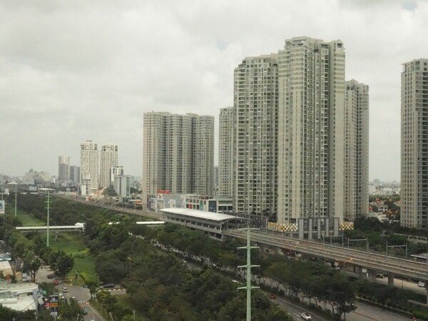 베트남, 주택담보대출 금리 14%로 급등…부동산 시장 위축