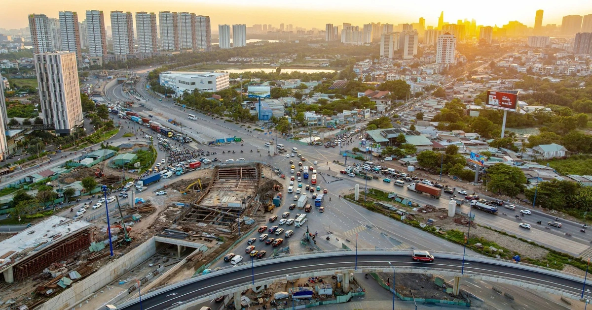 안푸 교차로 지하차도 전격 개통...