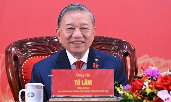 정치국, 제14기 당중앙위 서기처 위원 배정 결정