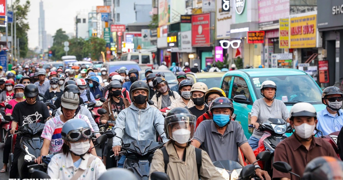 호찌민 설 앞두고 극심한 교통 체증… 아침부터 밤까지 도로 곳곳 몸살
