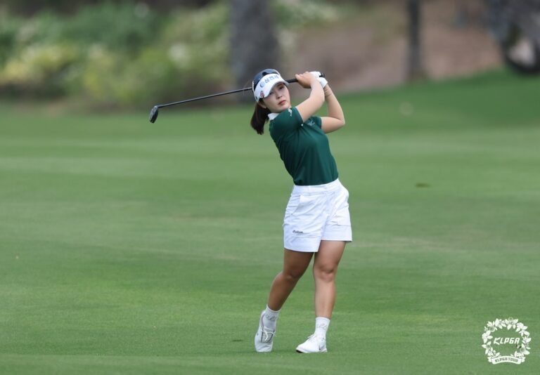 전예성, KLPGA 투어 개막전 3R 선두 도약